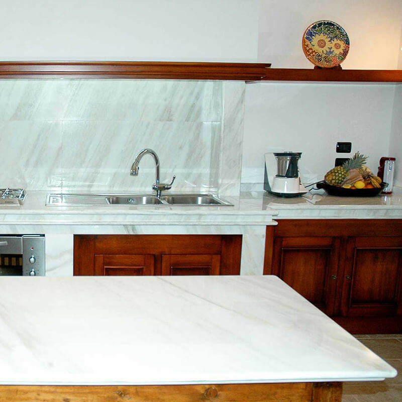 cucine su misura isola marmo granito lecce marmi bianco