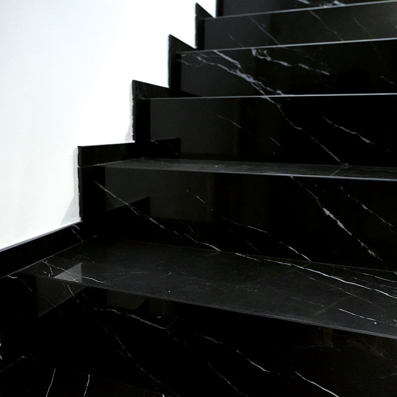 scale-marmo-nero-interni-lecce-marmi-bianco